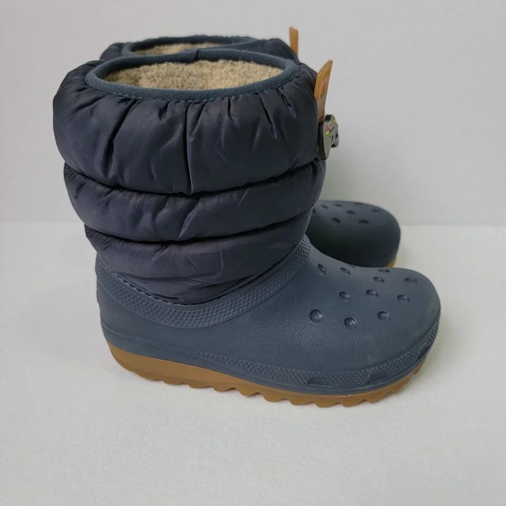 CROCS classic neo